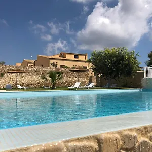 Alloggio per agriturismo Le Sorelle Del Vino, Marzamemi