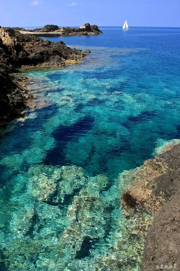 Agriturismo Hibiscus Villa Isola di Ustica Italy