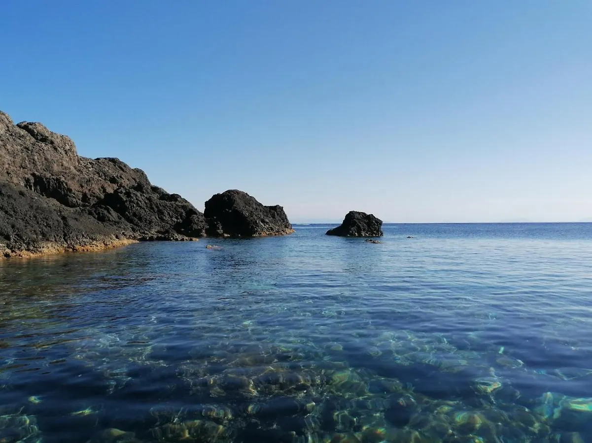 Agriturismo Hibiscus Villa Isola di Ustica Italy