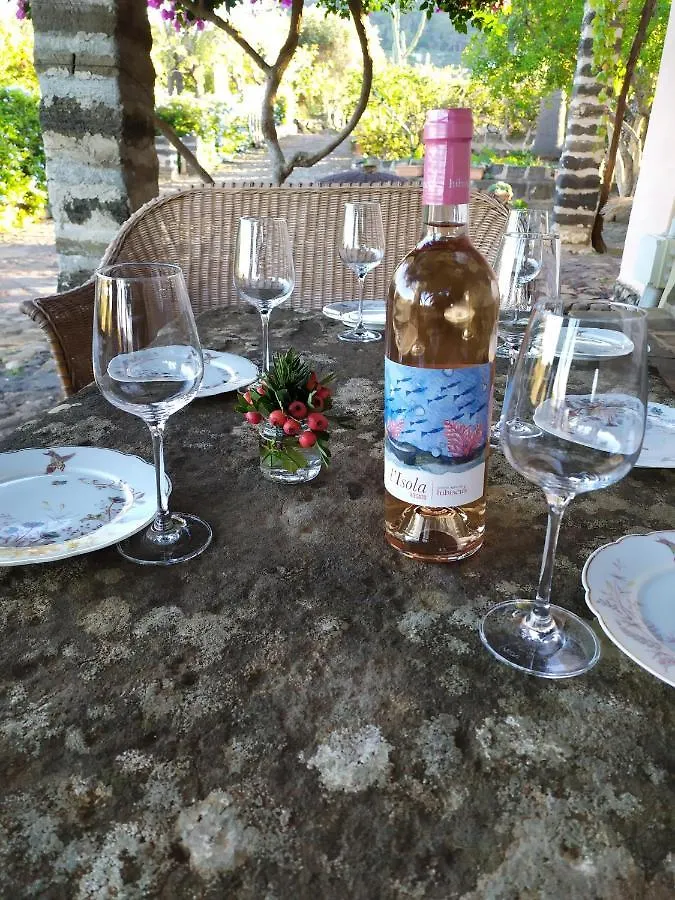 Agriturismo Hibiscus Villa Isola di Ustica 0*,  Italy